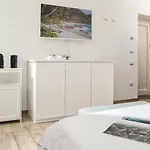 Smart & Konukevi 4*