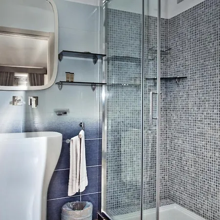Smart & Guest house