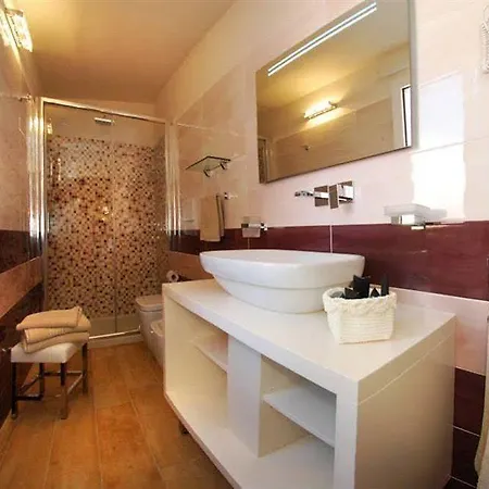 Smart & 5* Санта-Тереза-Галлура
