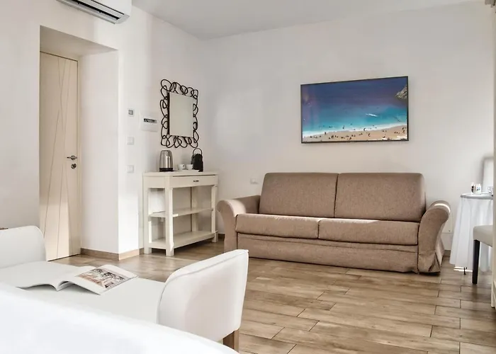 Smart & Affittacamere 4*