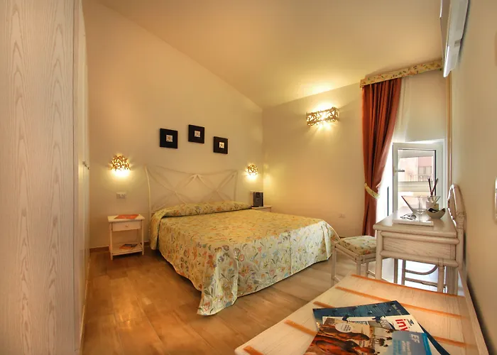 Smart & Affittacamere 4*